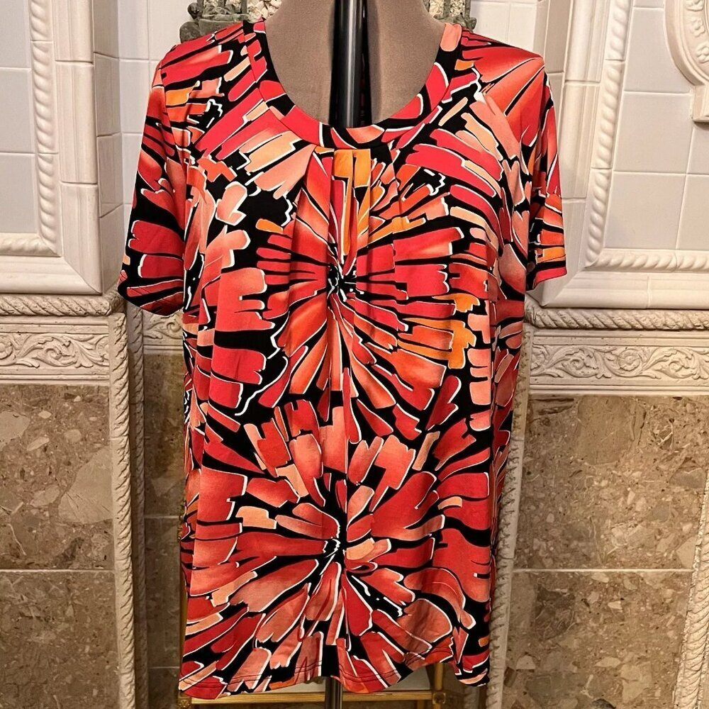 Moonlight Bay Woman. Size 18W-20W. Stretch Pullover Top. CF Pleated. B12